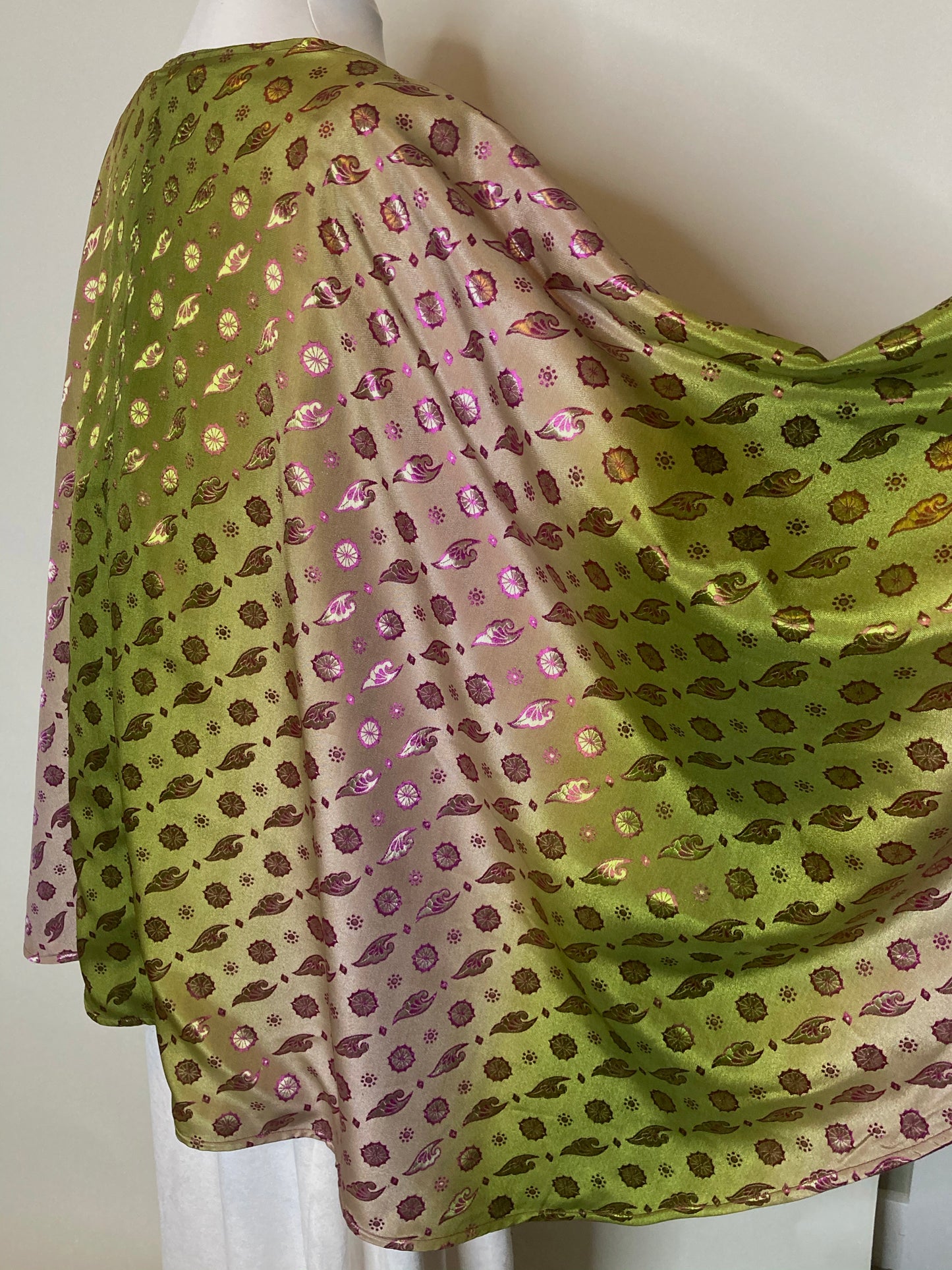 Reversible Short Button-up Cape