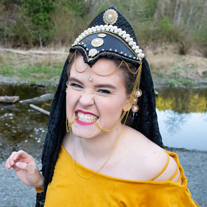 The Black Widow Headpiece with Veil