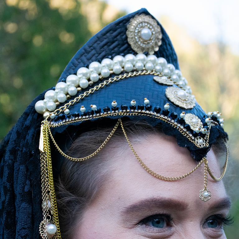 The Black Widow Headpiece with Veil