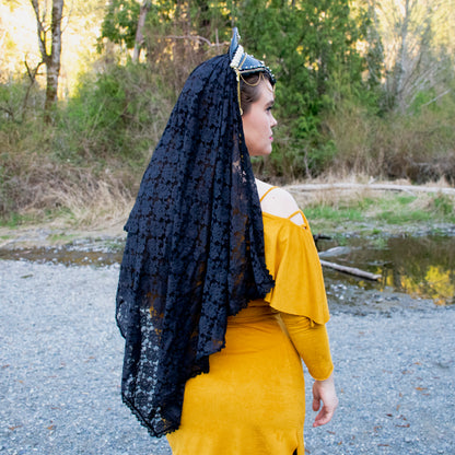 The Black Widow Headpiece with Veil